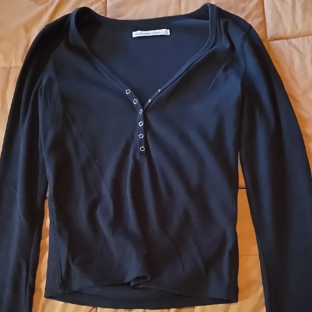 Abercrombie & Fitch Navy Buttoned V-Neck Top